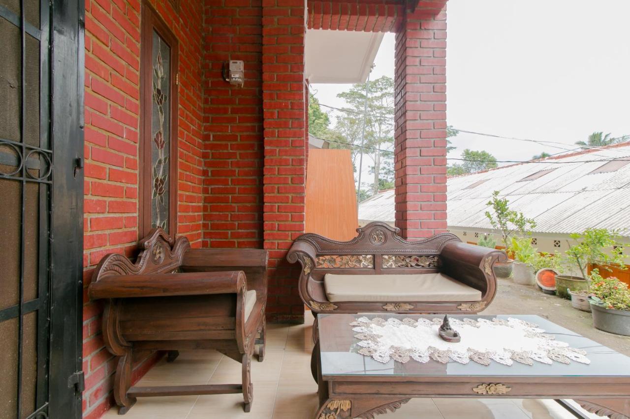 Ayu Homestay Syariah Sukabumi Exterior foto