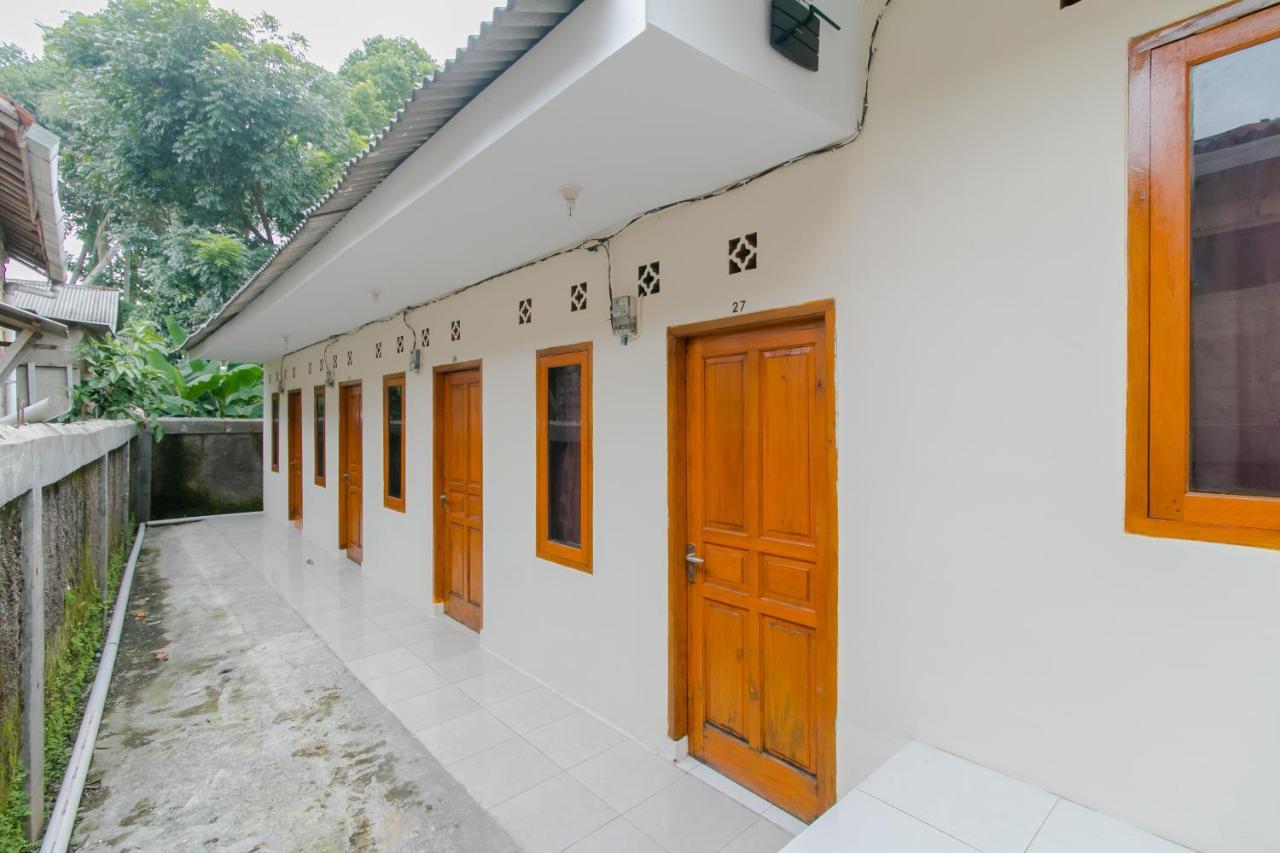 Ayu Homestay Syariah Sukabumi Exterior foto